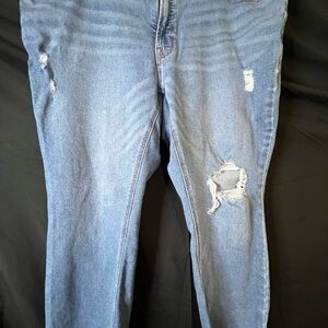 Old Navy Light Blue Distressed Skinny Jeans